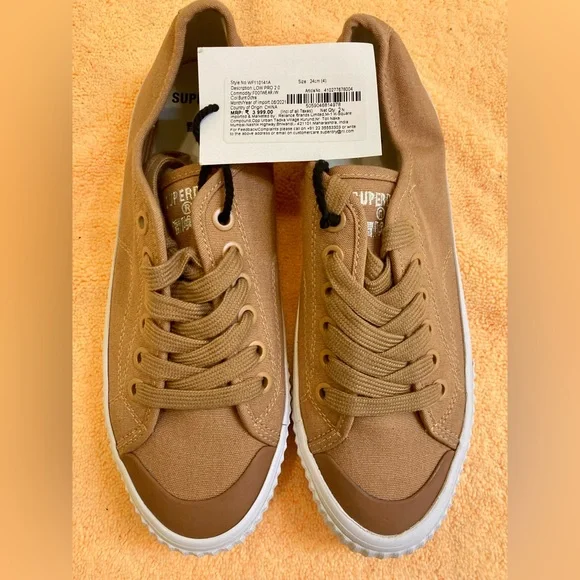 SUPERDRY
Low Pro 2.0 Lace-Up Sports Shoes - Picture 7 of 11